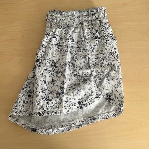 Athleta Shorts Size Small